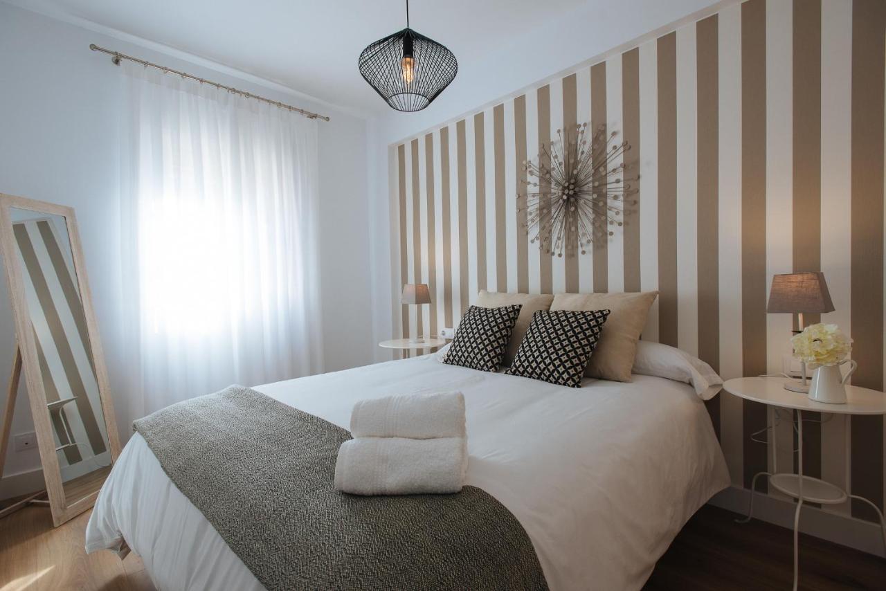 Azahares Suite Apartment Sevilha Exterior foto